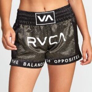 RVCA Muay Thai Shorts in Green/ Black Size S